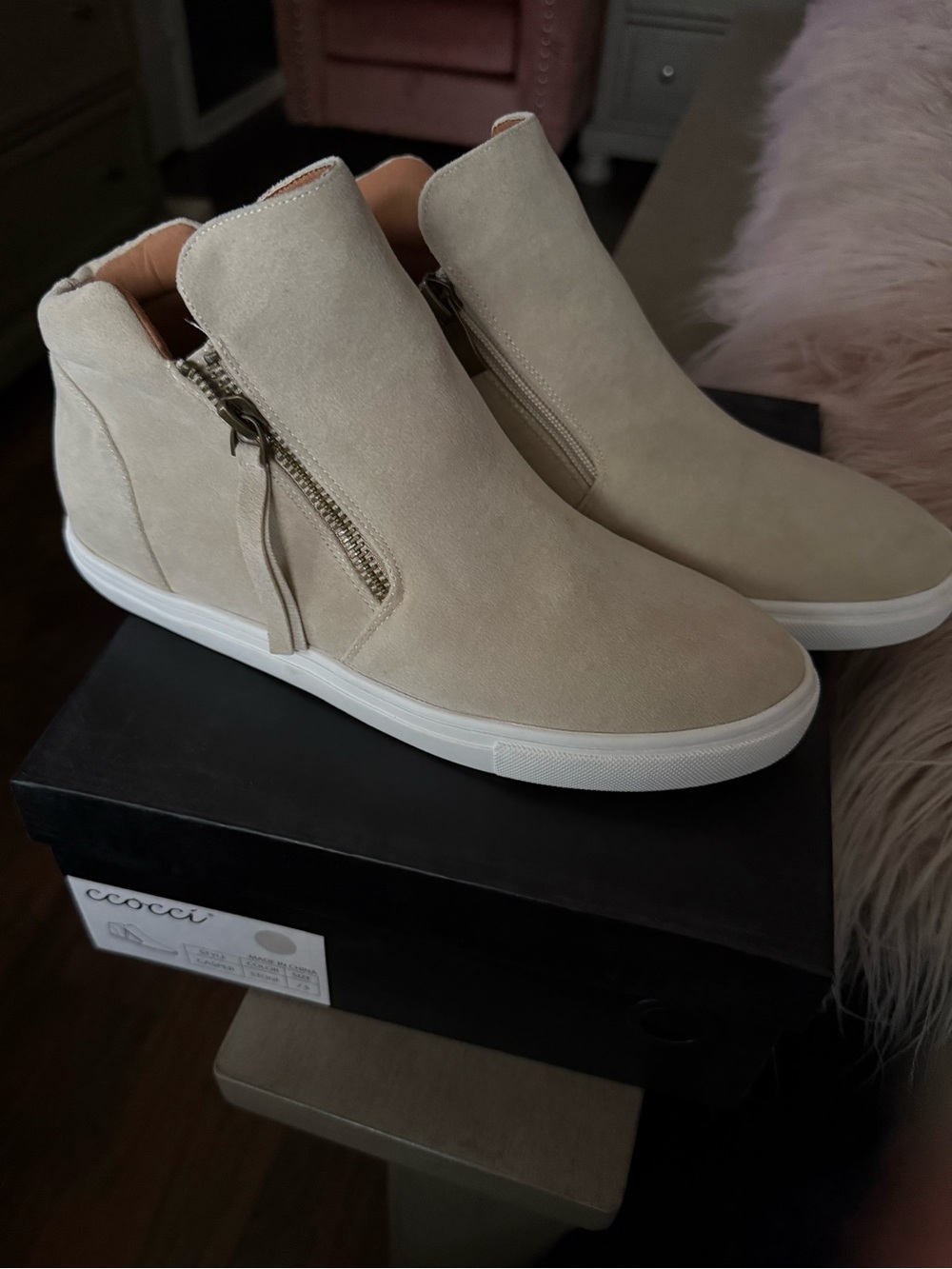 CCOCCI Beige Suede Wedge Zip Sneaker